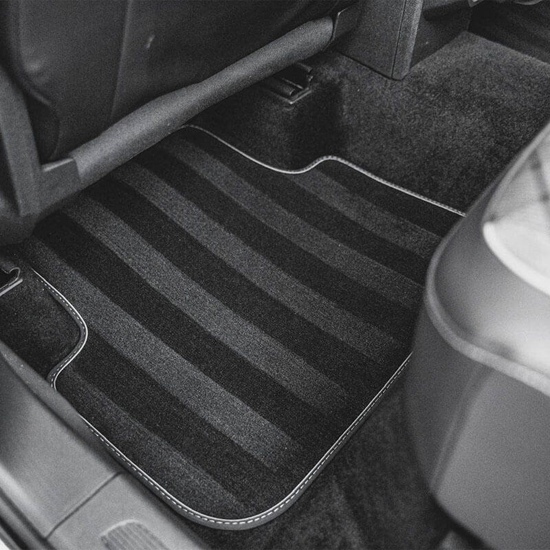 Mini-interior detail Chandler AZ — interior cleaning and shampoo